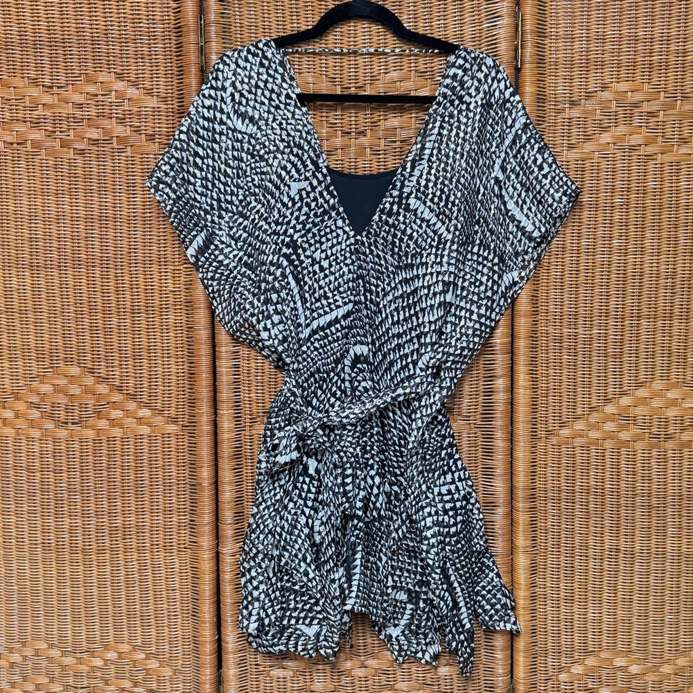 BCBG MaxAzria Silk Metallic Handkerchief Mini Dress with Slip Size XXS